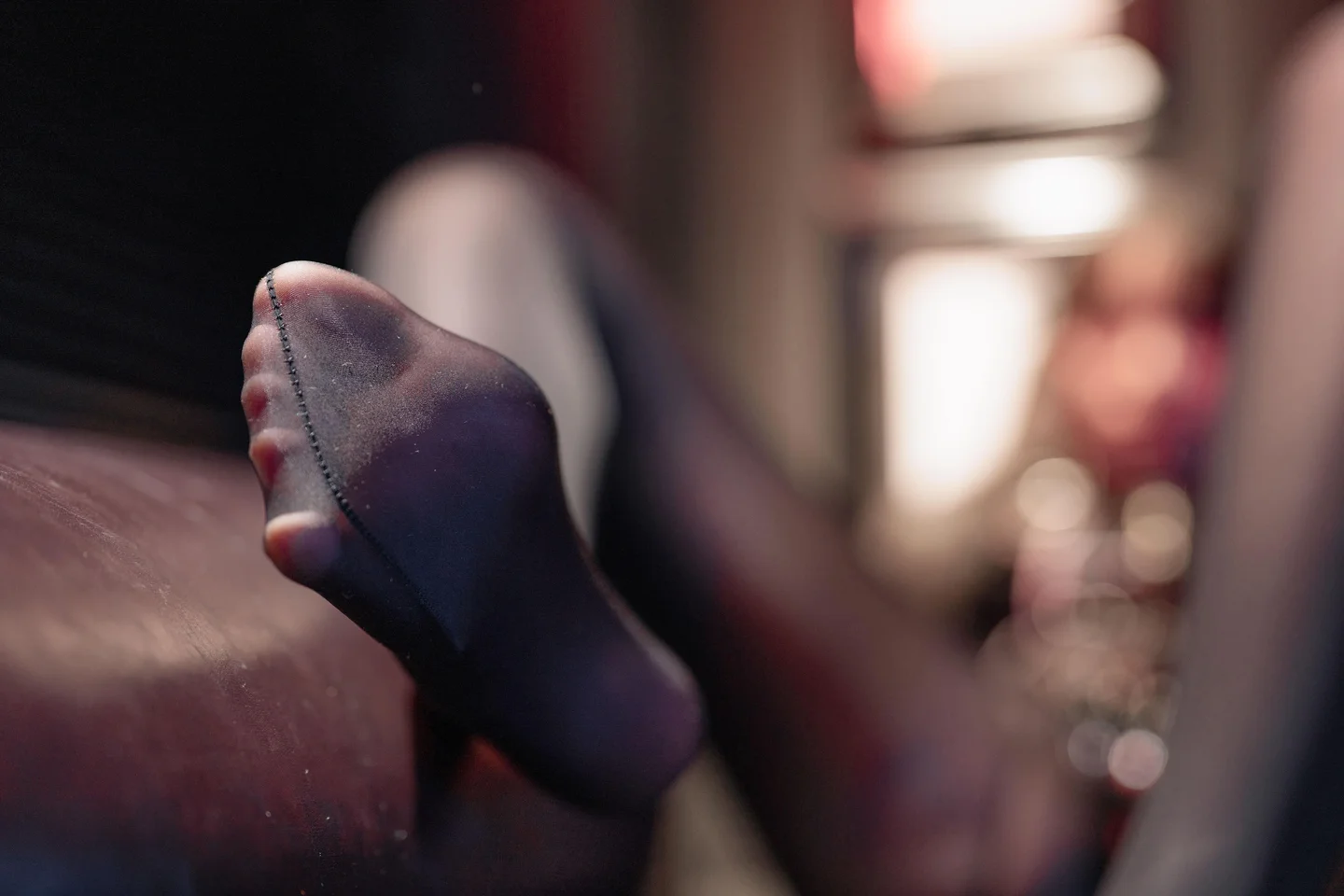 轩萧学姐 - No.080 黑丝通讯官 [60P-287MB] tg@simisebaisi 【丝足阁】054.webp